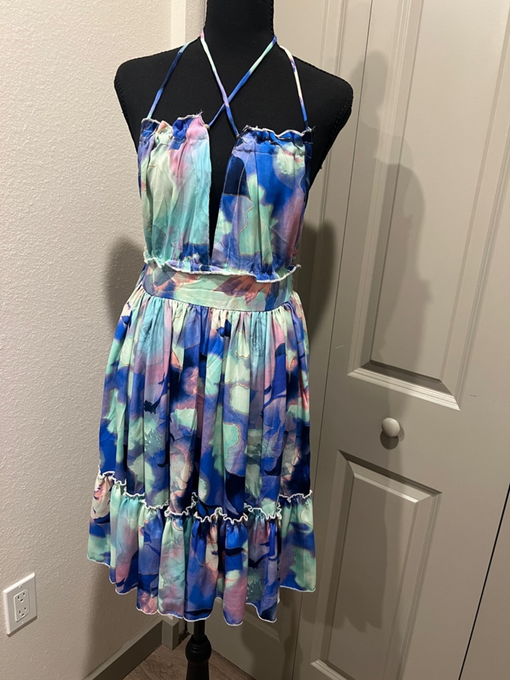 Women’s Blue Multi Halter Midi Dress